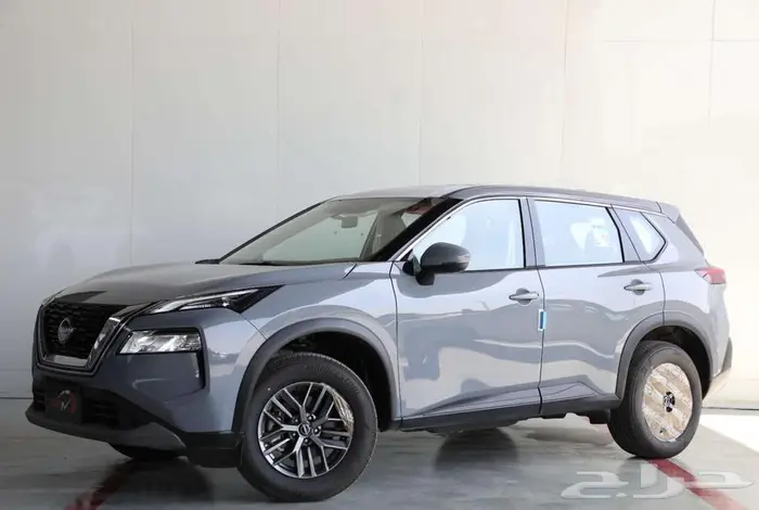 نيسان اكس تريل 5 مقاعد بدون دبل 2025 كاش و بنوك 1