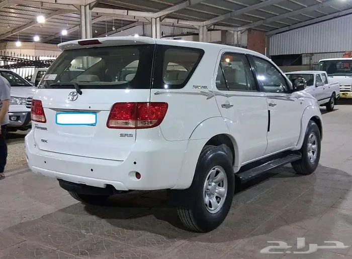 تويوتا جيب فورتشنر بدون دبل 4 سلندر مديل 2008 - الخرج 9