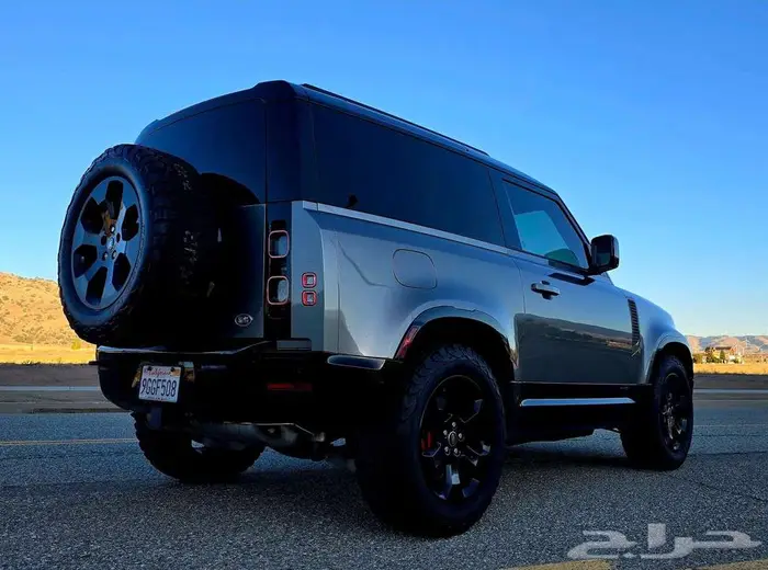 2022 Land Rover Defender 90 X 9