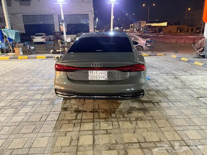 للبيع أودي A7 موديل 2025 ممشى 10 000 كيلو فقط 1