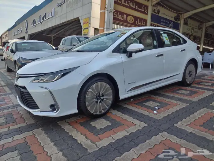 تويوتا كورولا 2025 محرك 2.0 EXECUTIVE عبداللطيف جميل 2