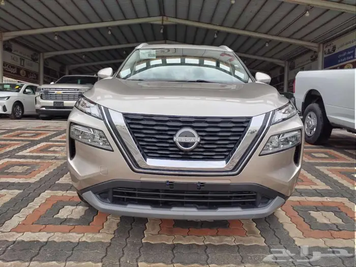 نيسان اكس تريل 2024 ستاندر 5 مقاعد دفع رباعي السعر 95 الف 3