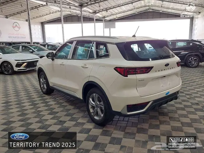 فورد - تريتوري ترند - ابيض موديل 2025 كاش واقساط و 50 - 50 4