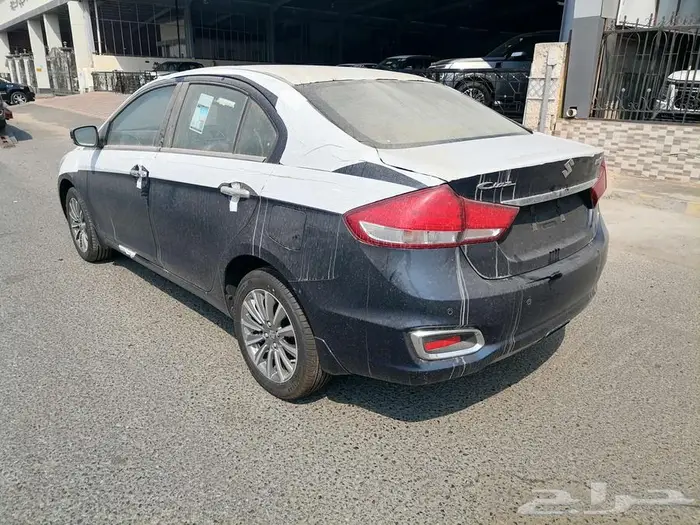 سوزوكي سياز فل كامل 2025 GLX 10