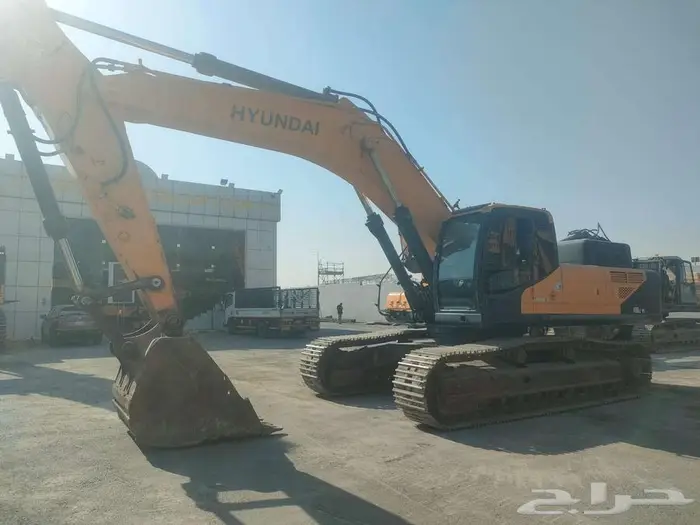 بوكلين حفار Hyundaiموديل Roblex480LC-9Sللبيع 3
