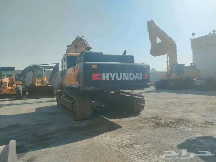 بوكلين حفار Hyundaiموديل Roblex480LC-9Sللبيع 9