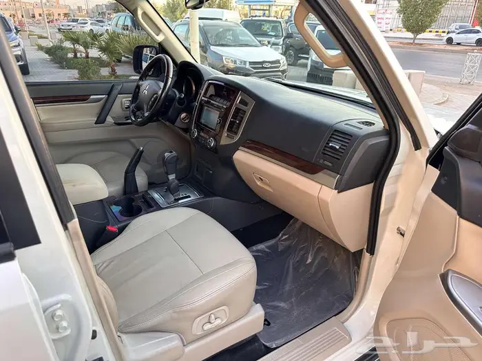 ميتسوبيشي باجيرو 2018 20