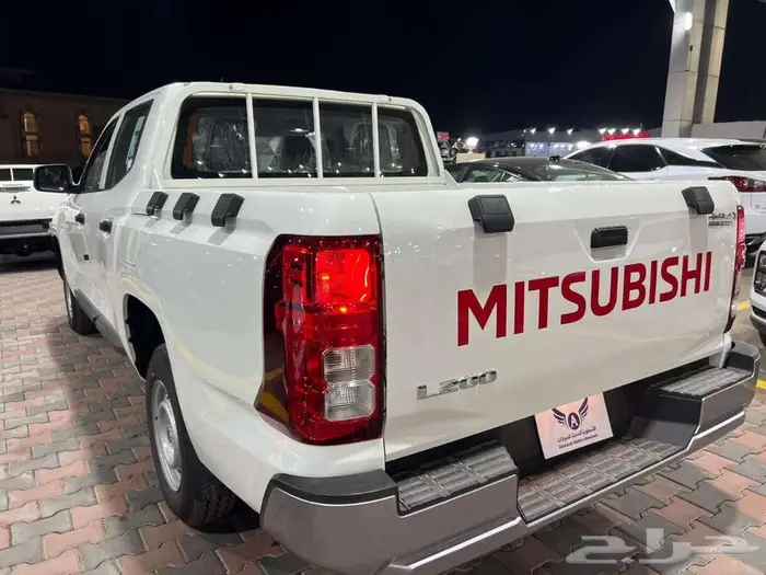 ميتسوبيشي وانيت L200 2024 4
