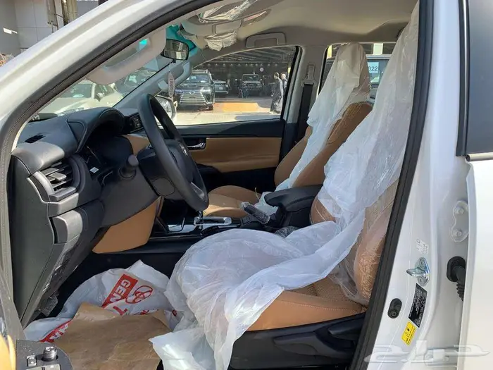 تويوتا فورتشنر GX2 2.4 ديزل دبل 2025 9