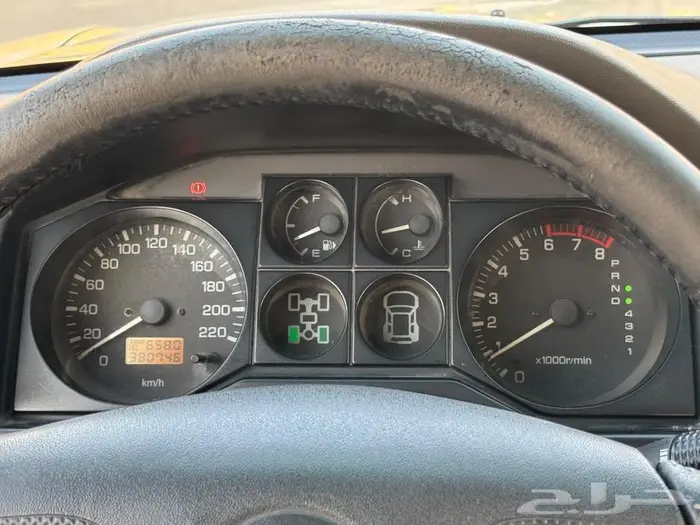 جيب باجير ميتسوبيشي 8