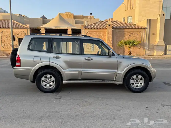 جيب باجير ميتسوبيشي 7