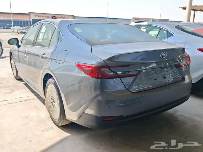 كامري E Plus هايبرد 2025 عرض خاص 116000 شامل الضريبة 16