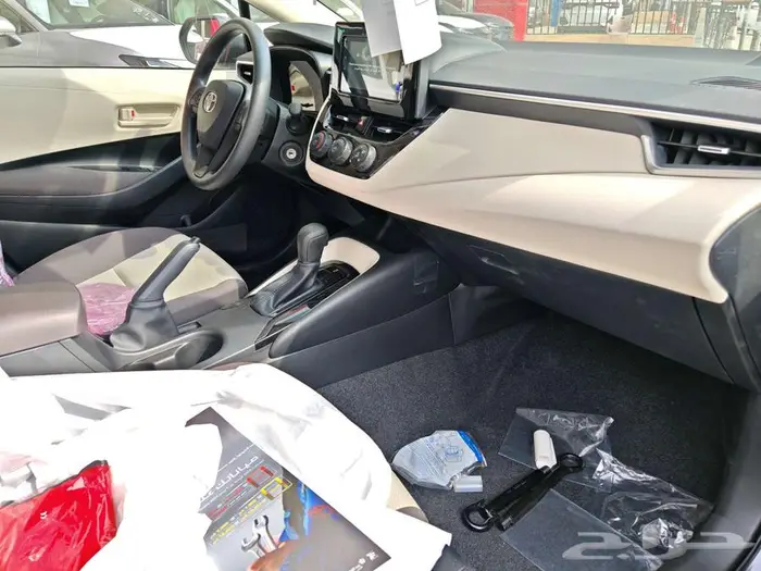 كرولا ستاندر 2.0 طيس 2025 ( رمادى ) عرووض خأصه 2