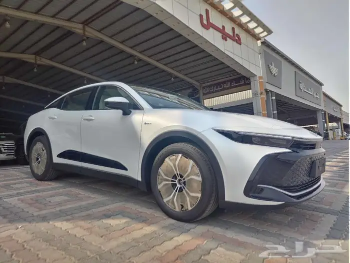 تويوتا كراون برستيج 2026 عبداللطيف جميل 4