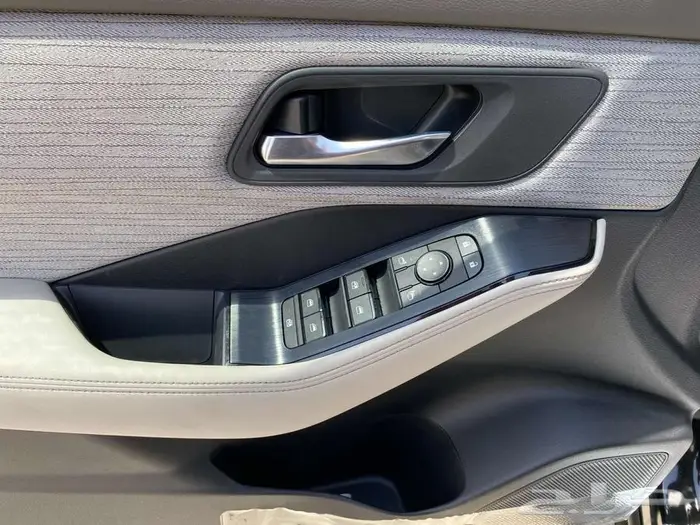 نيسان اكس تريل بدون دبل 5 مقاعد موديل 2025 18