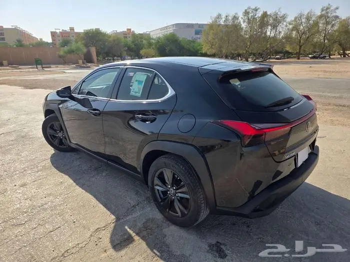 للبيع لكزس UX 200 BB شبه وكاله 2022 5