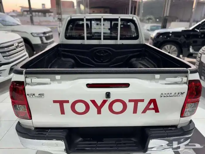 هايلوكس غمارتين GLS اتوماتيك بنزين 2025 5