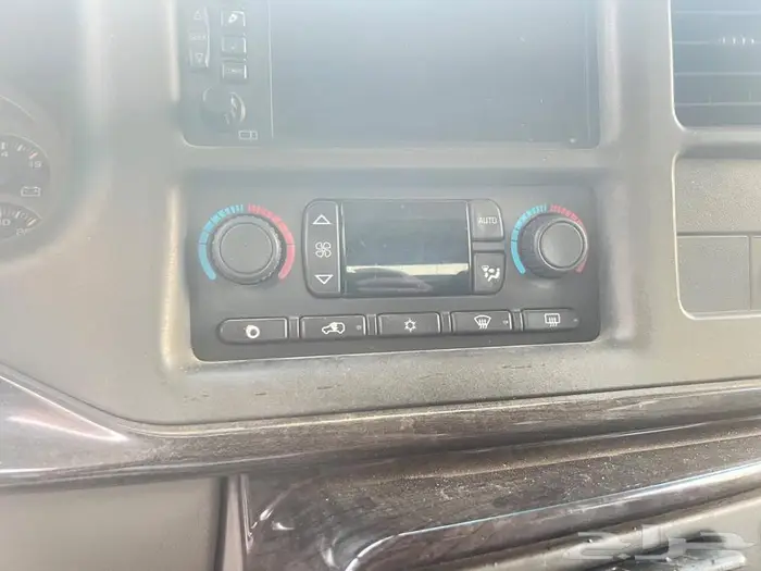 بيع قطع غيار جمس من مديل 2000 الي 2006 10