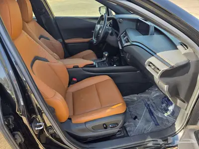 للبيع لكزس UX 200 BB شبه وكاله 2022 index