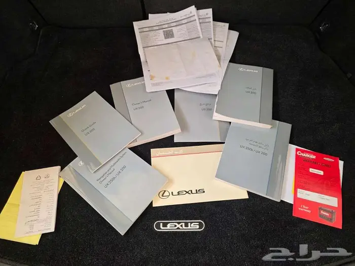 للبيع لكزس UX 200 BB شبه وكاله 2022 17