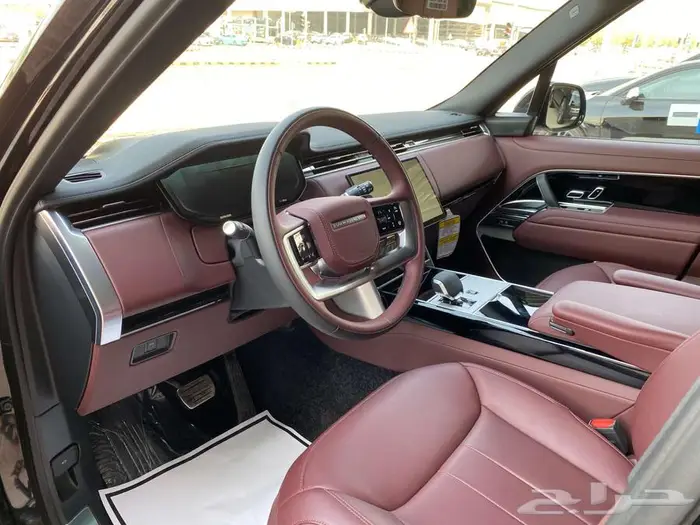 رنج روفر SE V8 موديل 2025 Black Edition 8