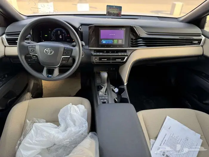 تويوتا كامري E هايبرد موديل 2025 - صادر لوحات 8