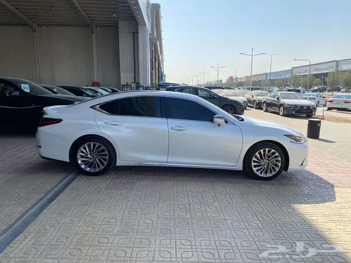 لكزس ES350 DD فل كامل 2025 4