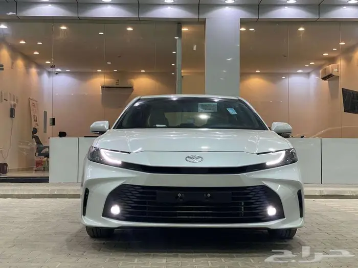 تويوتا كامري E ستاندر هايبرد 2025 0