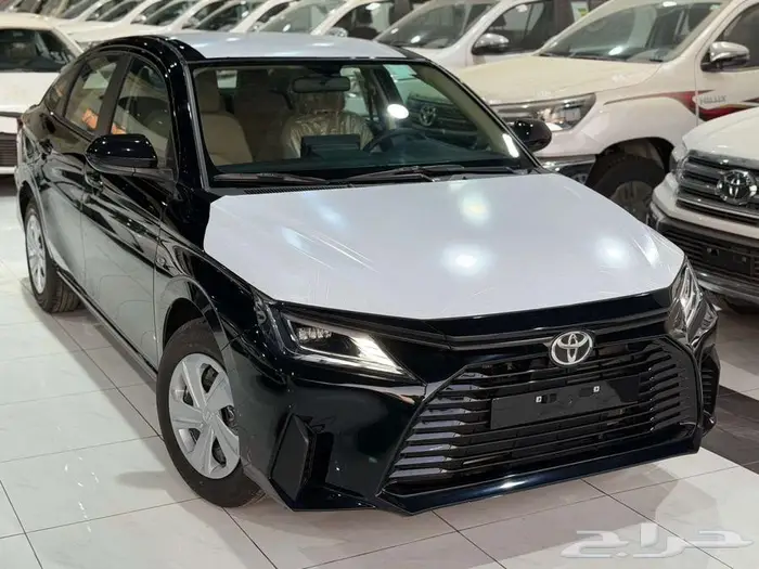 تويوتا يارس استاندر 1.5 بريمي 2026 اللون اسود 1