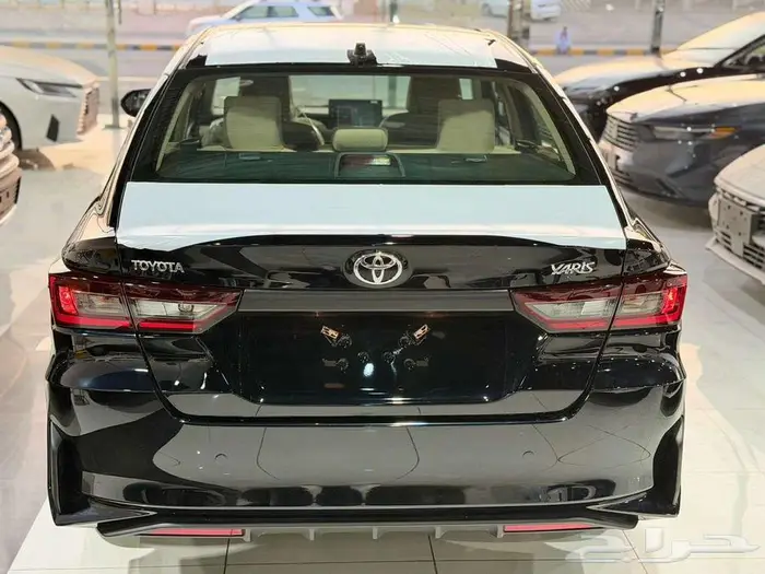 تويوتا يارس استاندر 1.5 بريمي 2026 اللون اسود 5