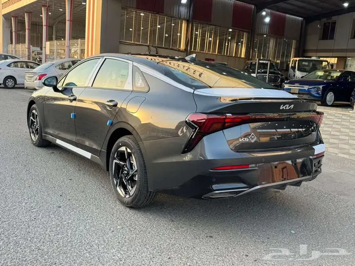 كيا كي 5 نص فل GLS موديل 2026 14