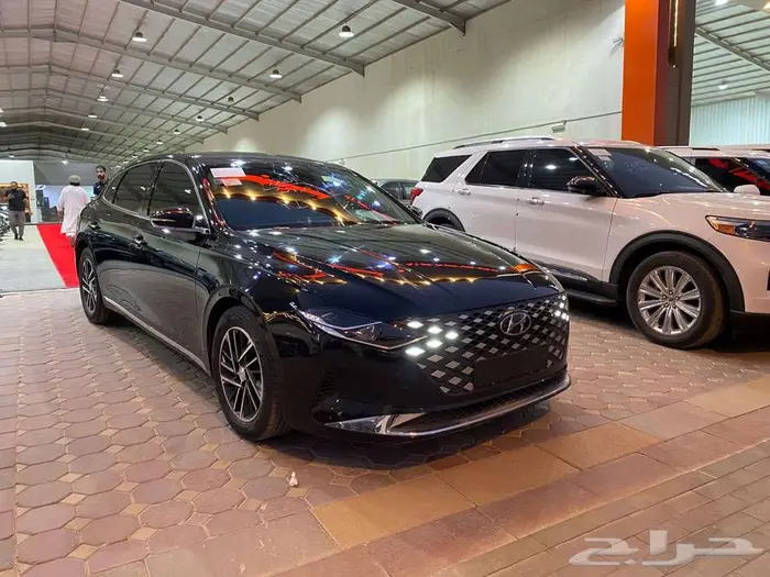 هيونداي ازيرا 2022 مستورد بنزين شاشة كاميرا قياده ذاتيه 1