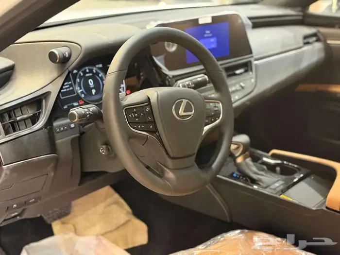 لكزس ES250 AA سعودي 2025 قسطها بداية من 2618 ريال 5