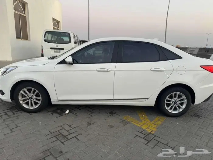 فورد اسكورت 2020 11