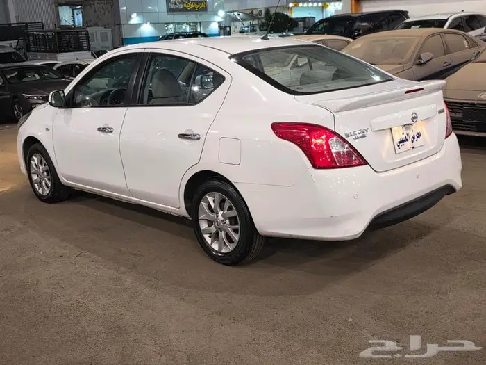 نيسان صني 2023 فل (( تم البيع )) 4