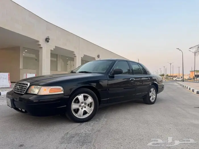 فورد فكتوريا 2011 توكيلات الجزيرة 0