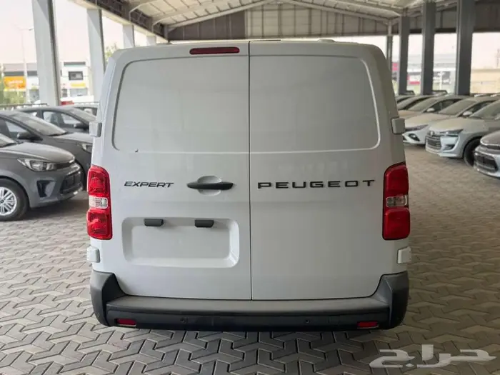 بيجو اكسبيرت بضاعة توماتيك 2026 اقل سعر 4