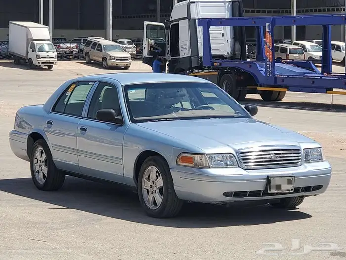 فورد كروان فكتوريا 2011 5