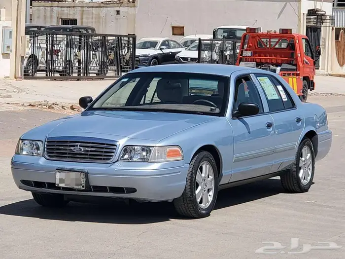 فورد كروان فكتوريا 2011 4