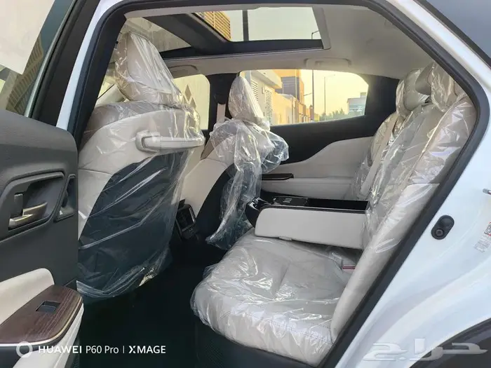 تويوتا كراون ماجستا موديل 2025 32