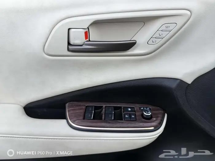 تويوتا كراون ماجستا موديل 2025 40