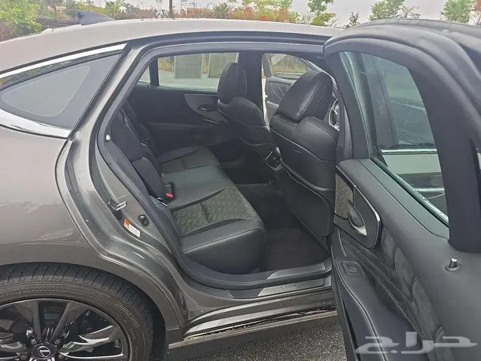 2022 Lexus LS 500 F SPORT 13