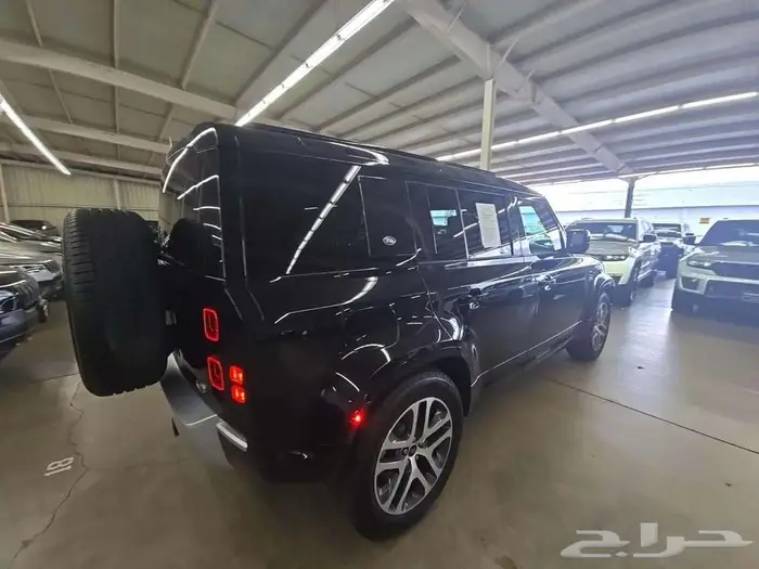 2022 Land Rover Defender 110 XS Edition 4