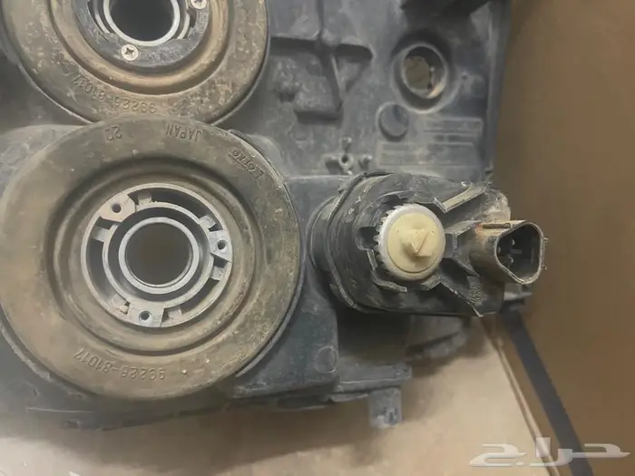 للبيع انوار وسطيات جيب 2005 وانوار زينه 2006 وديكورات أبواب 9