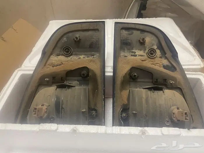 للبيع انوار وسطيات جيب 2005 وانوار زينه 2006 وديكورات أبواب 22