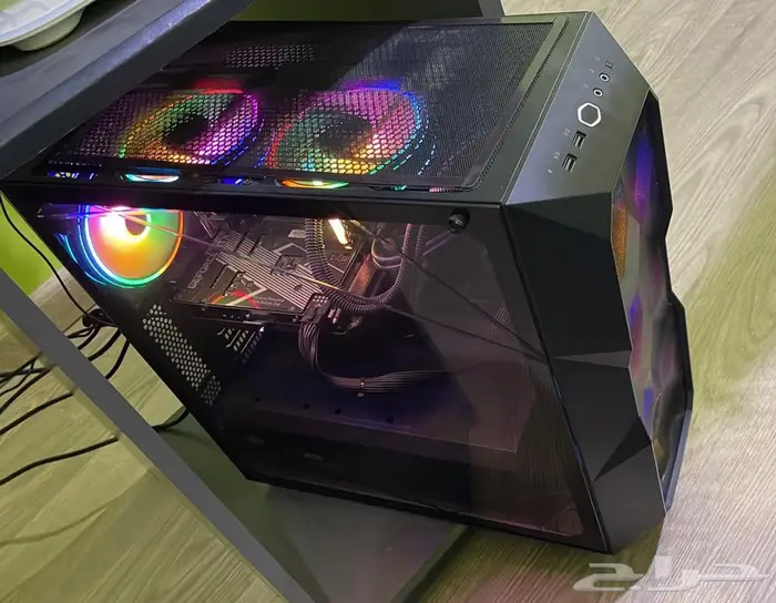 للبيع جهاز لعاب PC GAMING كامل مع اغراضه 4
