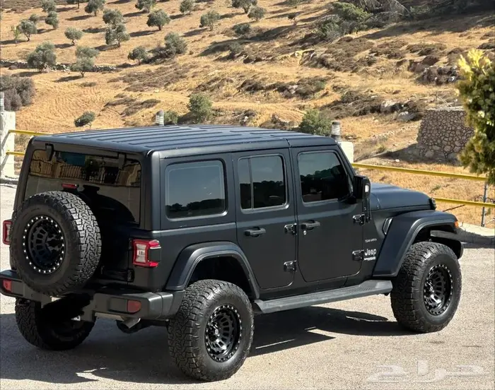 جيب رانجلر صحارى 2021 نظيف جدا صيانات وكاله ممشى قليل 8