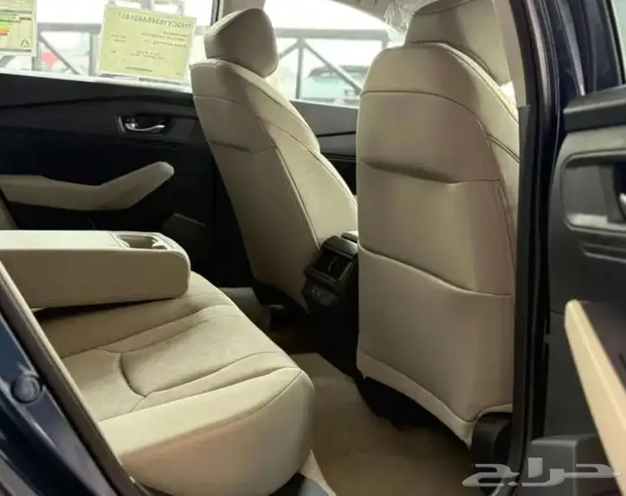 هوندا اكورد EX 2025- السعر 121.000 شامل الضريبه واللوحات 7