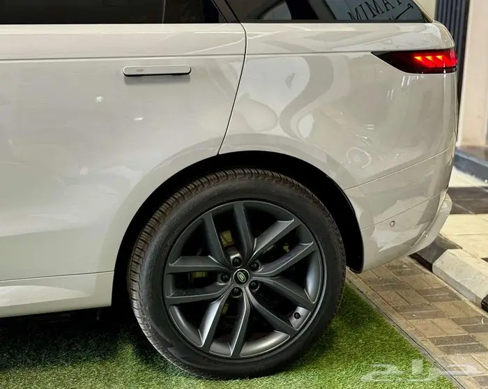 رنج روفر سبورت 2024 فل كامل 6 سلندر 25