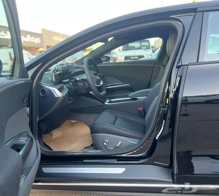 لوسيد اير موديل 2025 - معرض خلف للسيارات 10